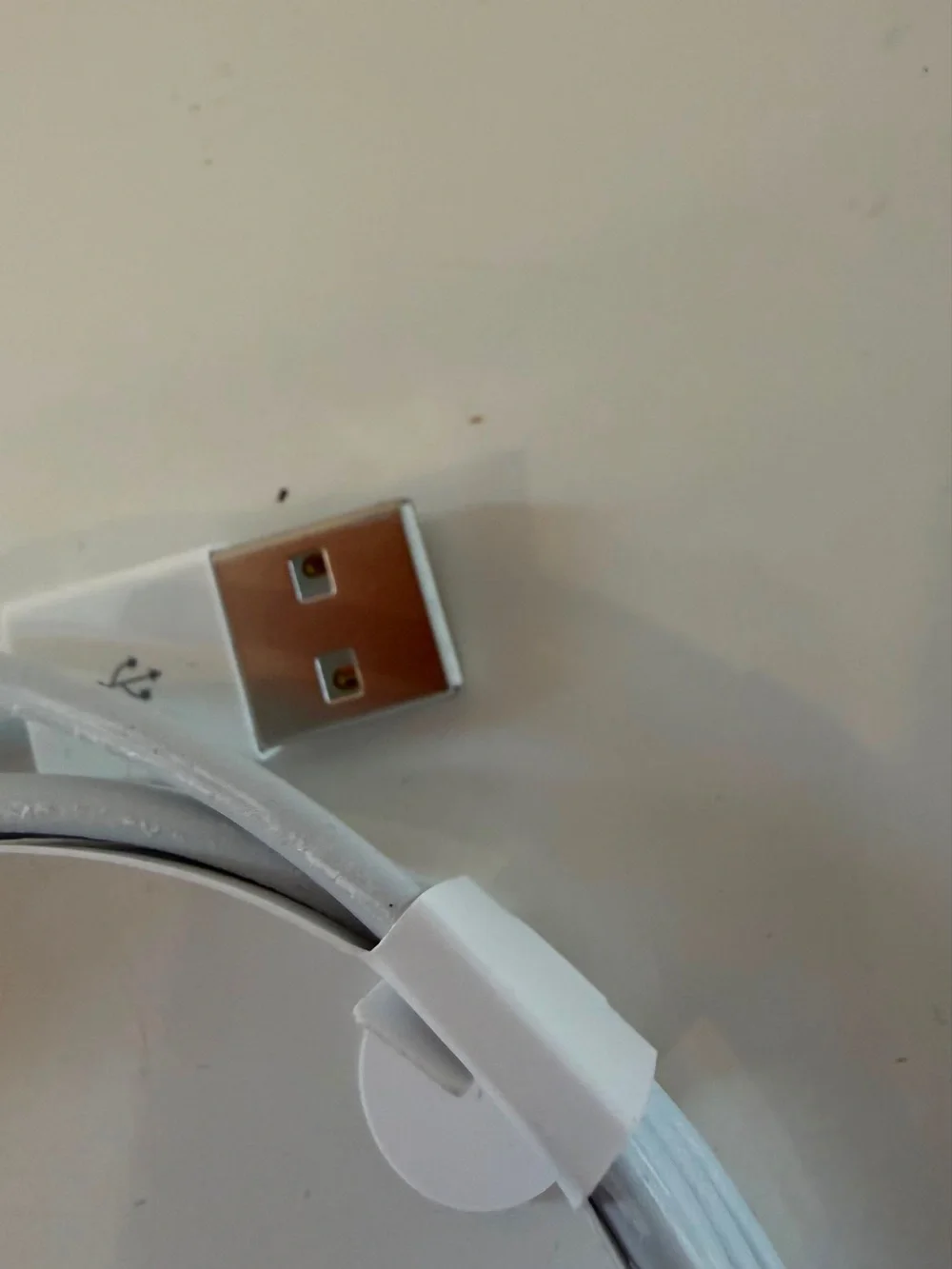 White USB to Lightning Charging Cable for iPhone iPad